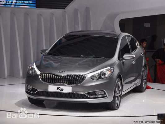 K3 Kia Subcompact Car 4 Door Sedan Dengan High Resolution Touch Screen