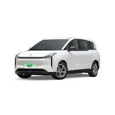 Warna Putih 2023 FAW Pentium Nat Mobil Energi Baru Kendaraan MPV Listrik
