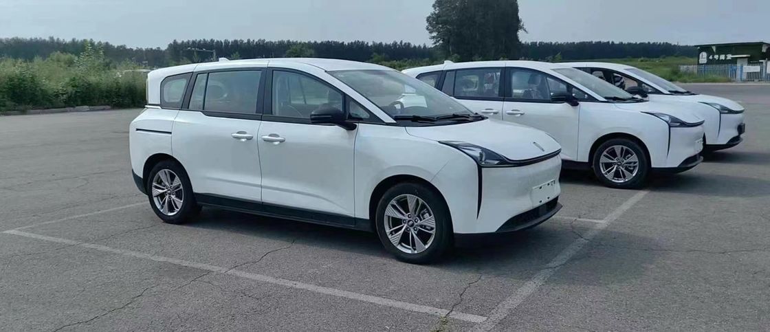 2023 Mobil FAW Pentium Nat Putih Warna Elektro Murni Kecepatan Tinggi 5 Kursi